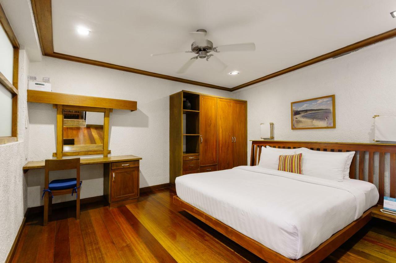 The Strand Boutique Resort Balabag  Exterior photo